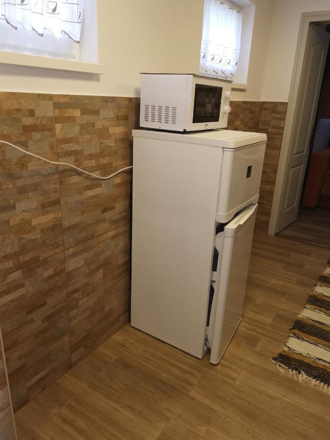 Lili Apartman Harkány Exterior foto