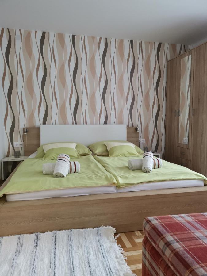 Lili Apartman Harkány Exterior foto